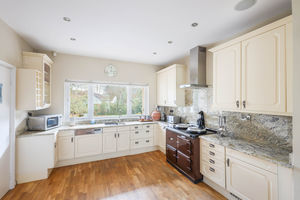 Photo 30- click for photo gallery